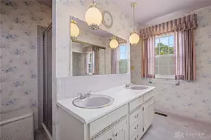 6301 Blossom Park Dr, West Carrollton, OH 45449 - Photo 17