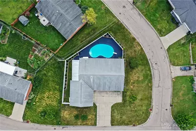 6301 Blossom Park Drive, West Carrollton, OH 45449 - Photo 41