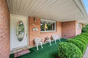 6301 Blossom Park Dr, West Carrollton, OH 45449 - Photo 3