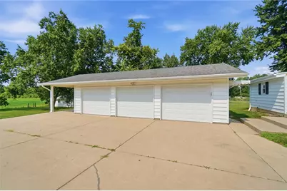 4461 New Carlisle Pike, Springfield Twp, OH 45504 - Photo 13