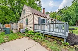 1000 Cosler Dr, Dayton, OH 45403 - Photo 3