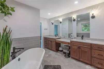 3385 Middle Run Road, Sugarcreek Twp, OH 45068 - Photo 21