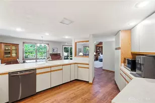 9015 Academy View Ct, Washington Twp, OH 45458 - Photo 13