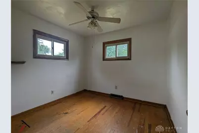 711 Kinnane Avenue, Springfield Twp, OH 45505 - Photo 9