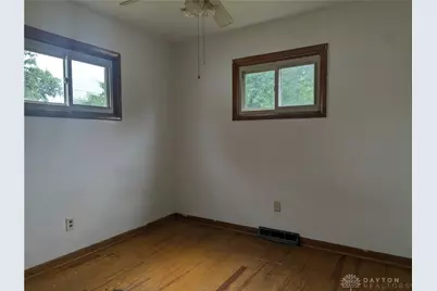 711 Kinnane Avenue, Springfield Twp, OH 45505 - Photo 7