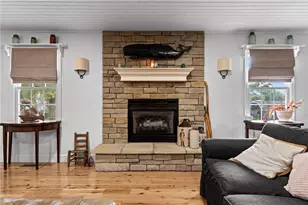129 Corinthian Dr, Chester Township, OH 45177 - Photo 5
