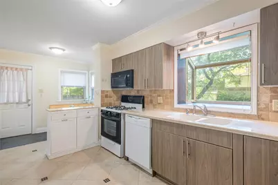 233 Patterson Road, Oakwood, OH 45419 - Photo 9