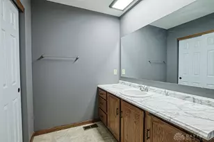 6331 Adams Cir, Washington Twp, OH 45459 - Photo 29
