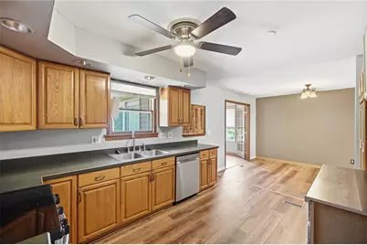 187 Golfwood Drive, West Carrollton, OH 45449 - Photo 15