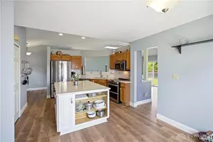 2396 Ferndown Dr, Miami Township, OH 45342 - Photo 11