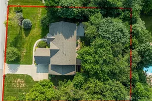2298 Crestridge Dr, Butler Twp, OH 45414 - Photo 3