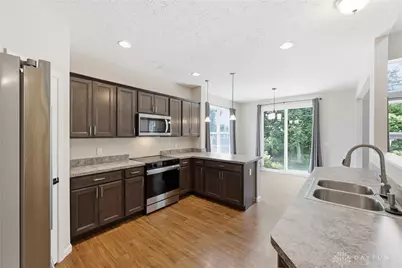 5788 Oak Creek Trail, Huber Heights, OH 45424 - Photo 7