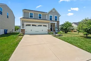 2212 Blazing Star Dr, Tipp City, OH 45371 - Photo 3