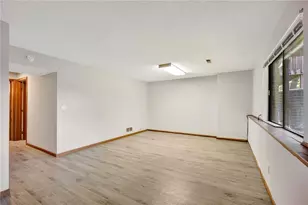 10667 Montgomery Rd, Cincinnati, OH 45242 - Photo 27