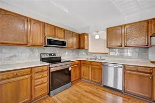 10667 Montgomery Rd, Cincinnati, OH 45242 - Photo 5