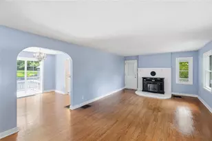 2775 S Limestone St, Springfield Twp, OH 45505 - Photo 9