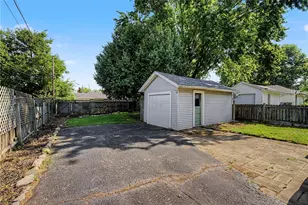 3015 Wellington Dr, Dayton, OH 45410 - Photo 35