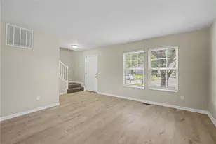 4047 Loyala Chase Ln, Dayton, OH 45424 - Photo 11
