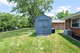 1733 Beaver Creek Ln, Dayton, OH 45429 - Photo 33