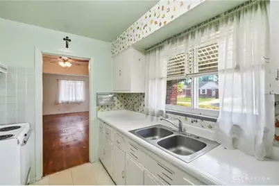 407 Wonderly Avenue, Oakwood, OH 45419 - Photo 11