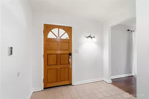1611 Red Fox Dr, Beavercreek, OH 45432 - Photo 9
