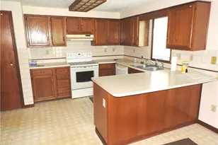 8180 Dog Leg Rd, Butler Twp, OH 45414 - Photo 5