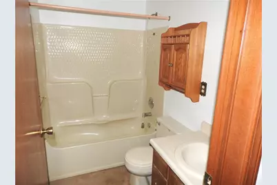8180 Dog Leg Road, Butler Twp, OH 45414 - Photo 9