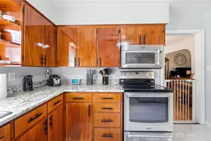 1466 S Central Dr, Beavercreek, OH 45432 - Photo 11
