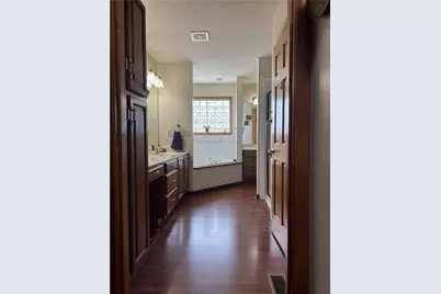 924 Orville Way, Xenia, OH 45385 - Photo 9