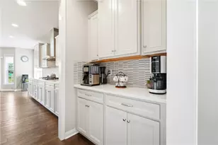 2051 Stonewater Dr, Washington Twp, OH 45458 - Photo 25
