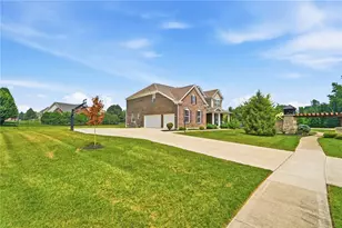 2051 Stonewater Dr, Washington Twp, OH 45458 - Photo 15