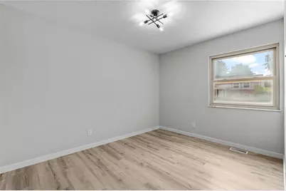 333 Ellenwood Drive, West Carrollton, OH 45449 - Photo 13