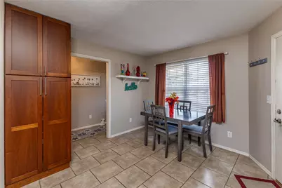 8808 Deer Chase Drive, Huber Heights, OH 45424 - Photo 7
