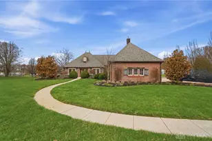 1574 Vicki Ln, Turtlecreek Twp, OH 45036 - Photo 7