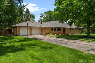 9191 Stephanie St, Centerville, OH 45458 - Photo 3