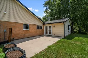 9191 Stephanie St, Centerville, OH 45458 - Photo 7