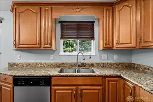 9191 Stephanie St, Centerville, OH 45458 - Photo 13