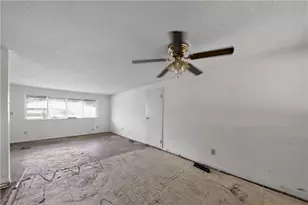 2196 Owendale Dr, West Carrollton, OH 45439 - Photo 7
