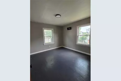 445 E Siebenthaler Avenue, Dayton, OH 45405 - Photo 9