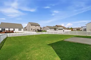 4351 Pimlico Pl, Huber Heights, OH 45424 - Photo 5