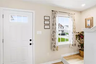 4351 Pimlico Pl, Huber Heights, OH 45424 - Photo 9