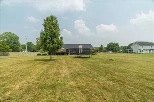 815 W Eva Cir, Springfield Twp, OH 45504 - Photo 29