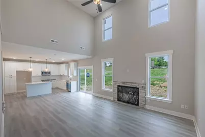 913 Wright Cycle Boulevard, Xenia, OH 45385 - Photo 9