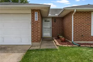 8289 Mill Spring Pl, Huber Heights, OH 45424 - Photo 9