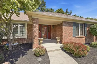 2281 Vienna Pkwy, Miami Township, OH 45459 - Photo 3