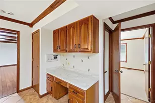 2281 Vienna Pkwy, Miami Township, OH 45459 - Photo 13