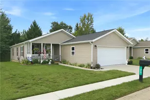 424 Park Hills Crossing, Fairborn, OH 45324 - Photo 1