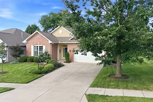 630 Carrick Dr, Washington Twp, OH 45458 - Photo 3