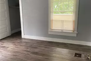 1001 E Stewart St, Dayton, OH 45410 - Photo 9