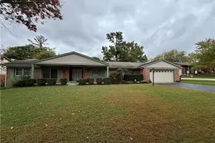 2101 Tullis Dr, Middletown, OH 45042 - Photo 3